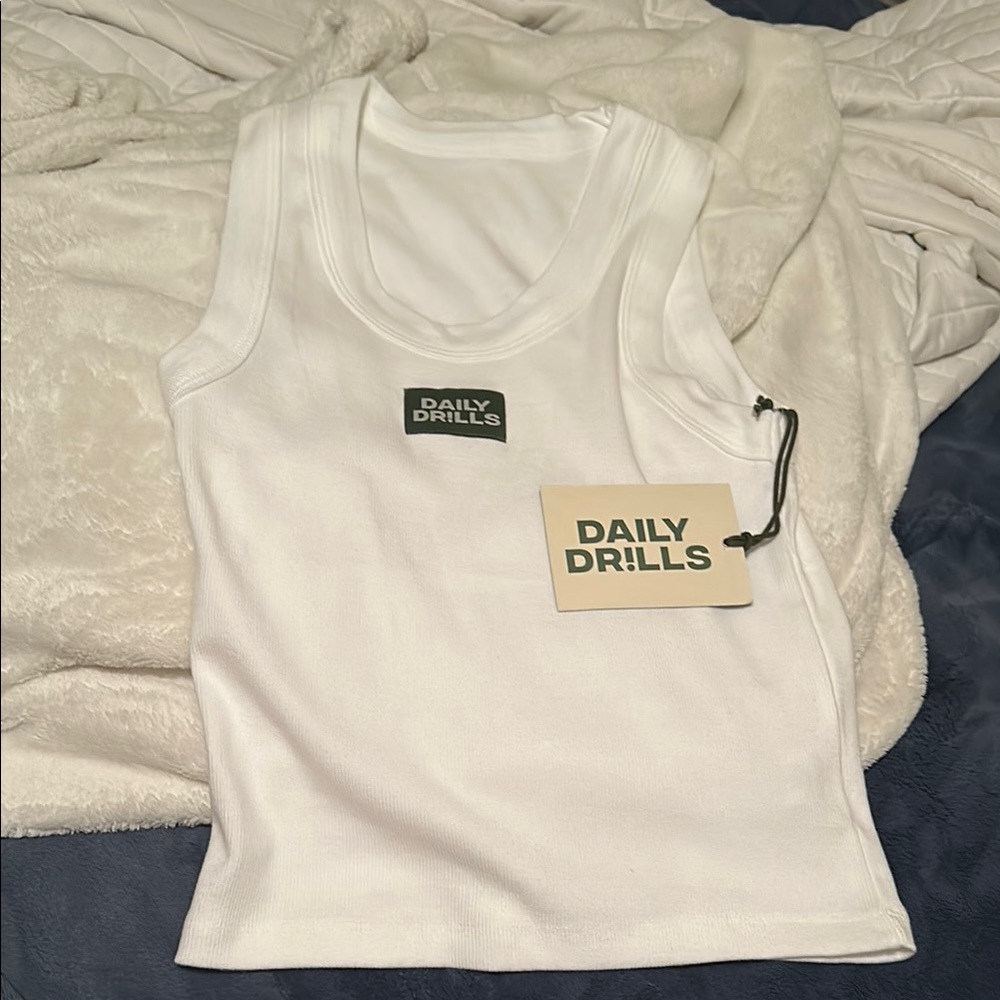 BRAND NEW daily drills logo ribbed tank